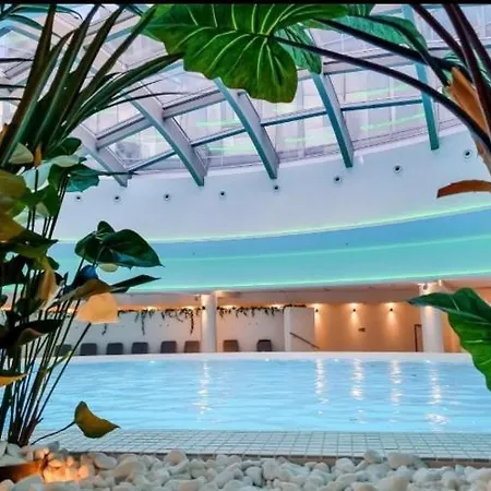 Appartement Hanza Tower White 24 Pool & Jacuzzi *